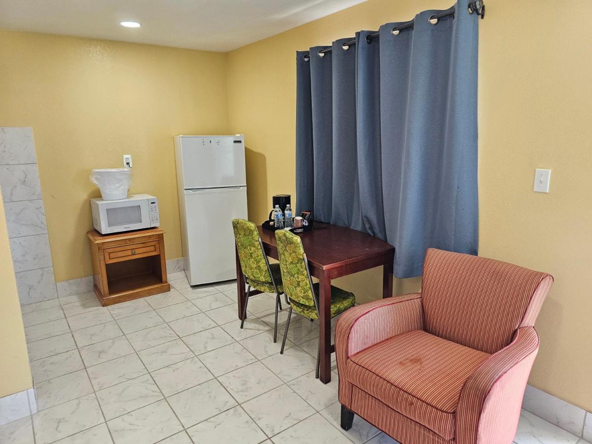 Westernaire Motel Меса Екстериор снимка