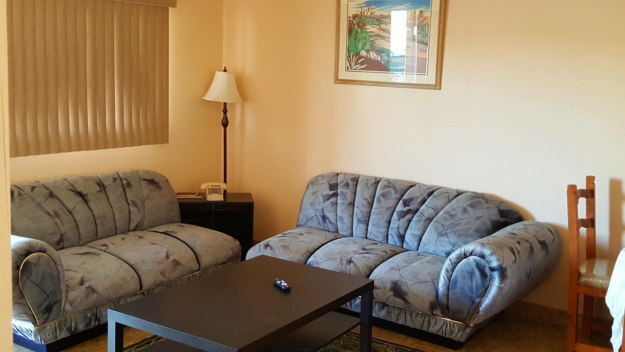 Westernaire Motel Меса Екстериор снимка