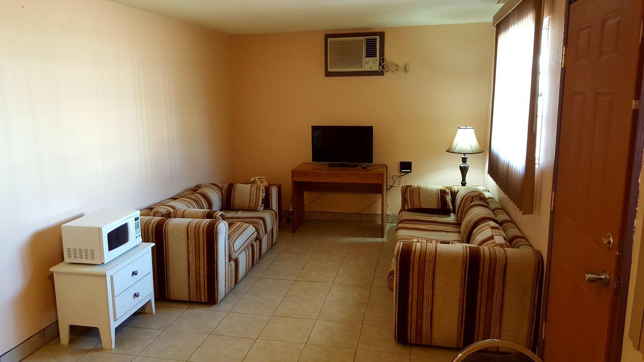 Westernaire Motel Меса Екстериор снимка