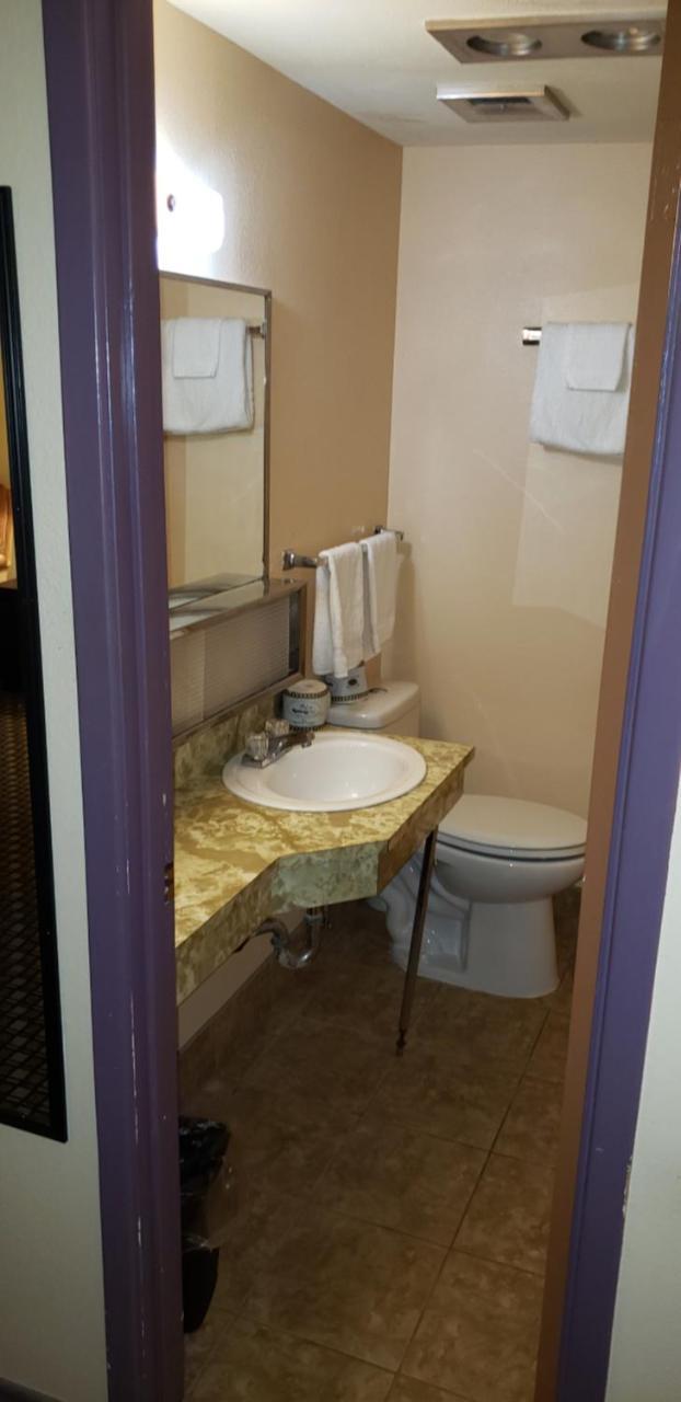 Westernaire Motel Меса Екстериор снимка