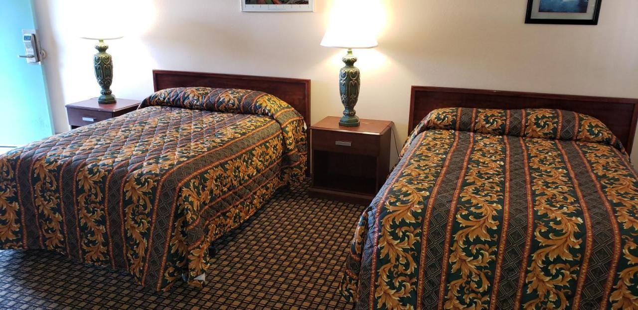 Westernaire Motel Меса Екстериор снимка