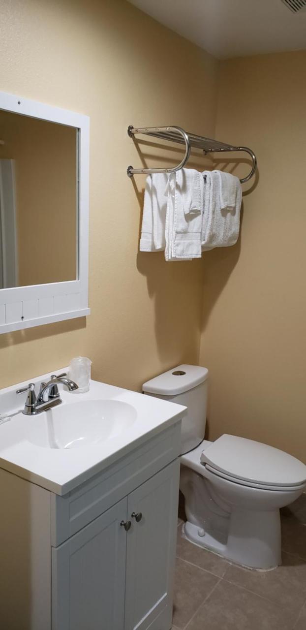 Westernaire Motel Меса Екстериор снимка