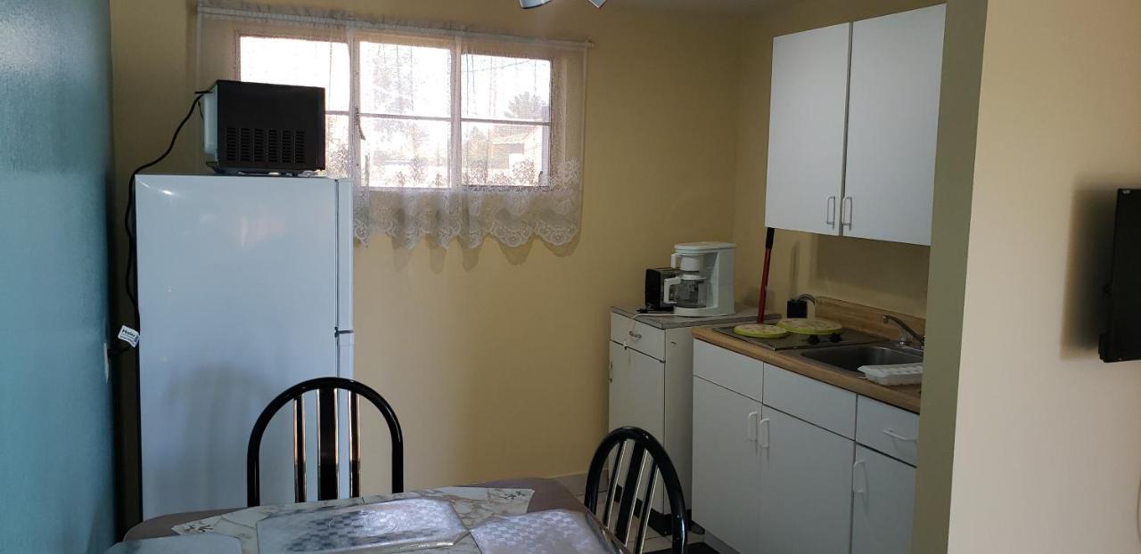 Westernaire Motel Меса Екстериор снимка