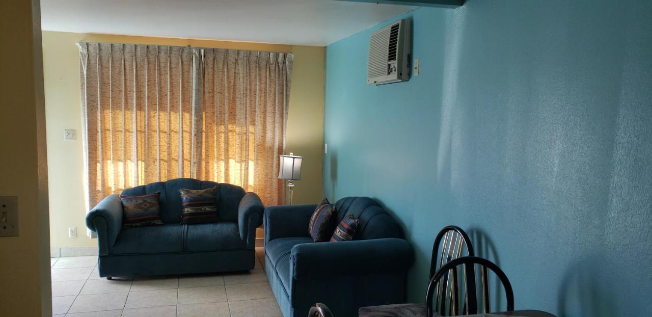 Westernaire Motel Меса Екстериор снимка